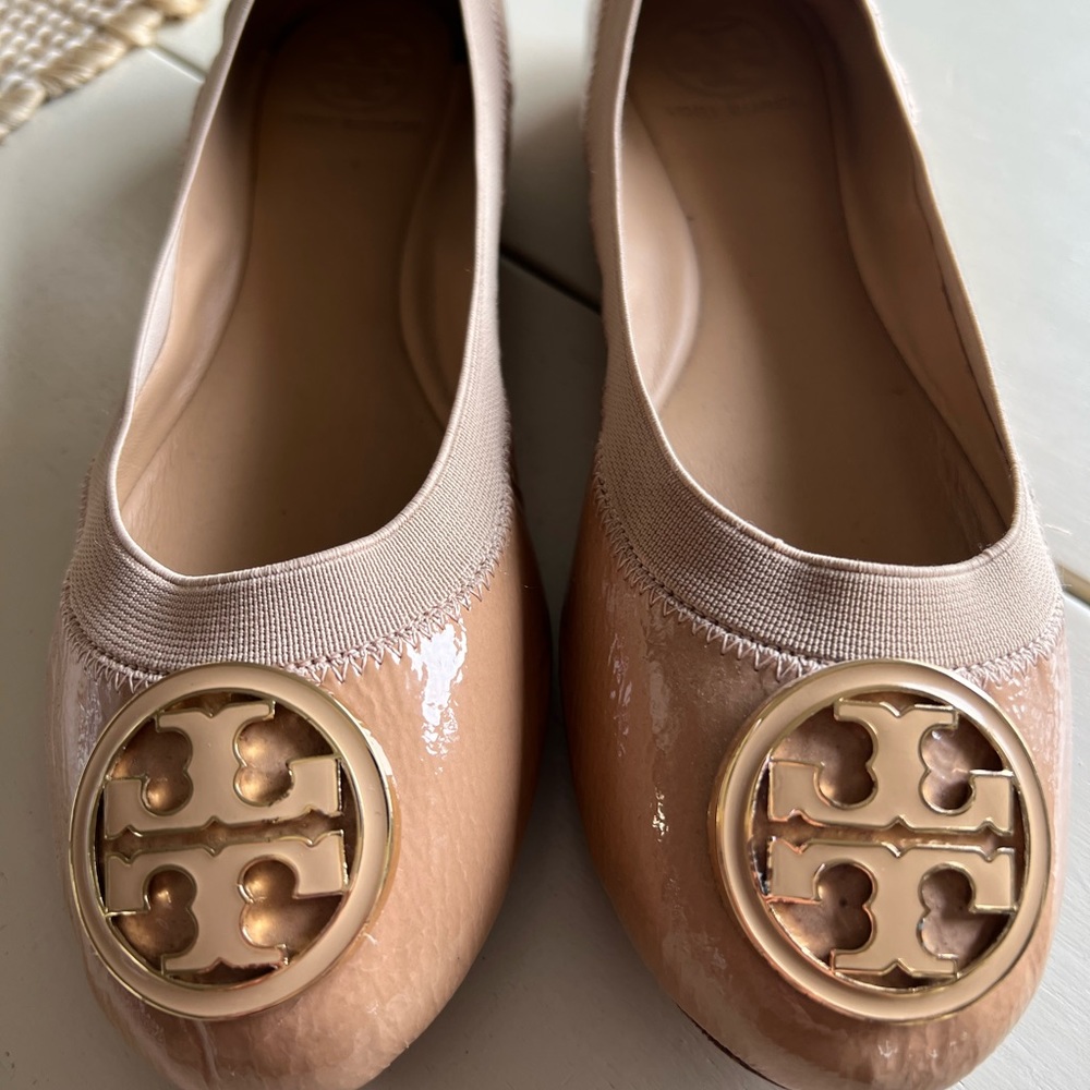 Great condition Tory Burch flats